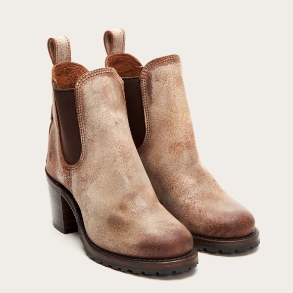 Frye Sabrina Chelsea Vintage Tan/Brown Suede Classic Casual Heeled Ankle Booties - Picture 3 of 16